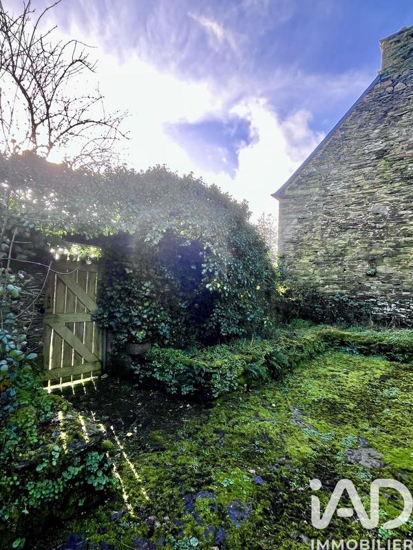 Maison - 234 m² - 12 pièces