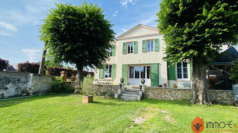 Maison - 200 m² - 7 pièces