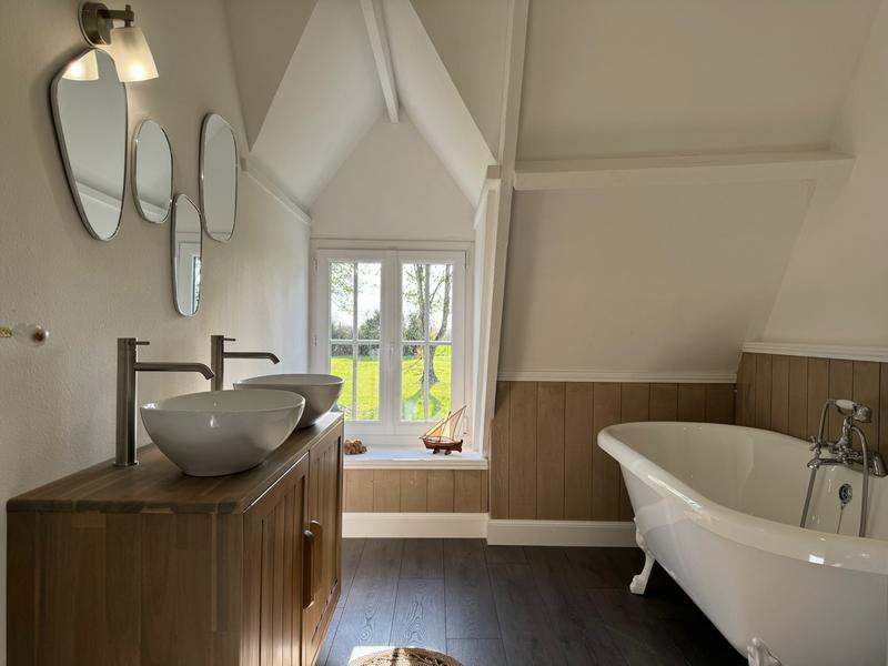 Maison - 294 m² - 10 pièces