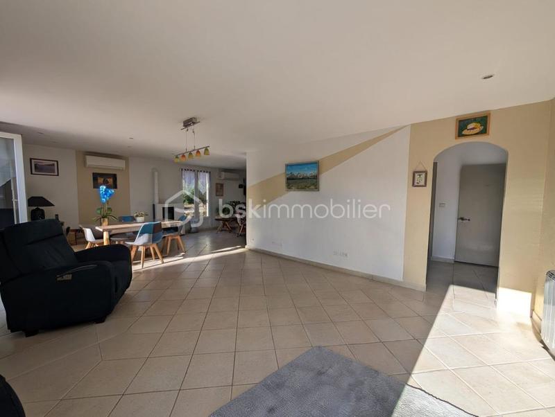 Villa - 162 m² - 6 pièces