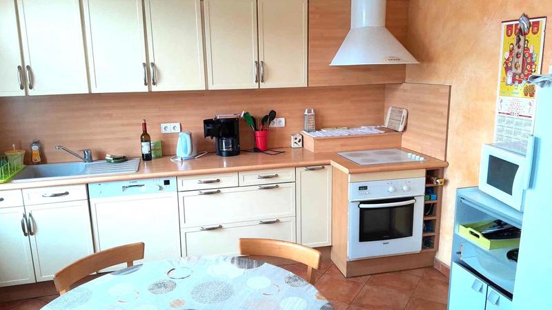 Maison - 152 m² - 8 pièces