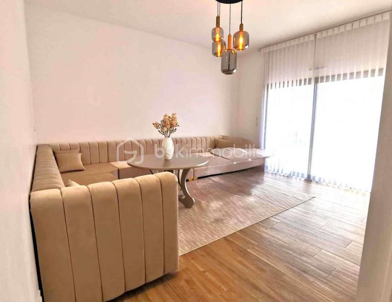 Maison - 142 m² - 8 pièces