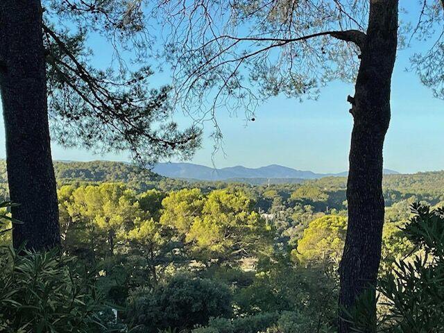 Maison - 205 m² - 7 pièces