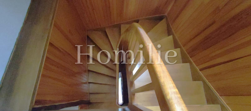 Maison - 203 m² - 8 pièces