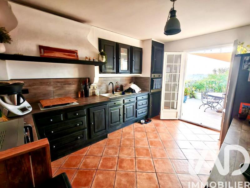 Maison - 185 m² - 5 pièces