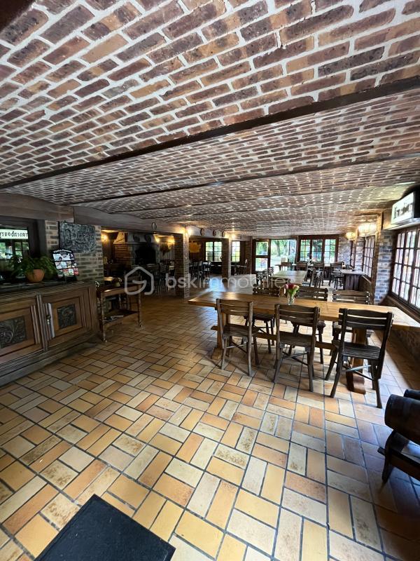 Demeure - 750 m² - 10 pièces