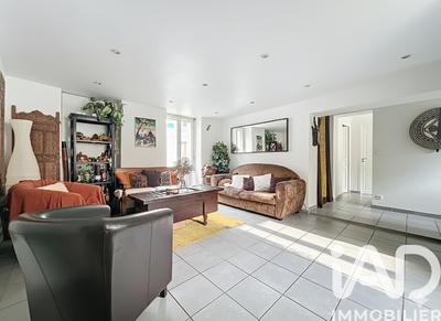 Maison - 160 m² - 5 pièces