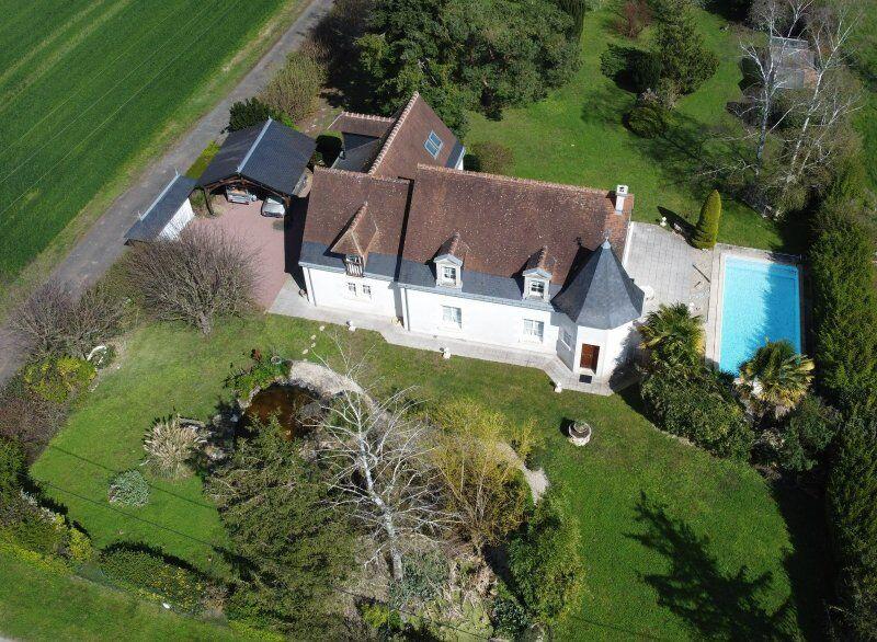 Villa - 300 m² - 10 pièces