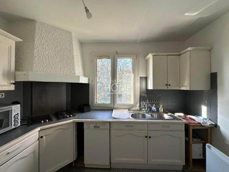 Maison - 217 m² - 9 pièces