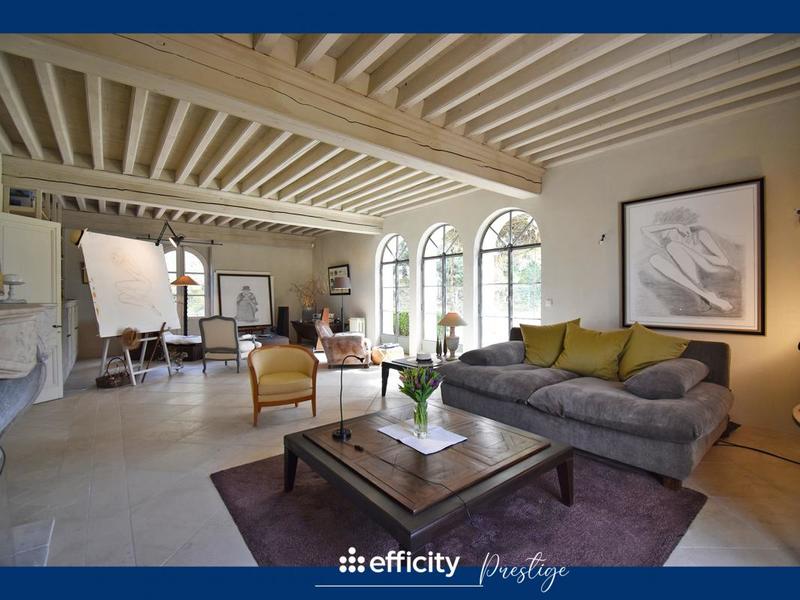 Maison - 400 m² - 8 pièces