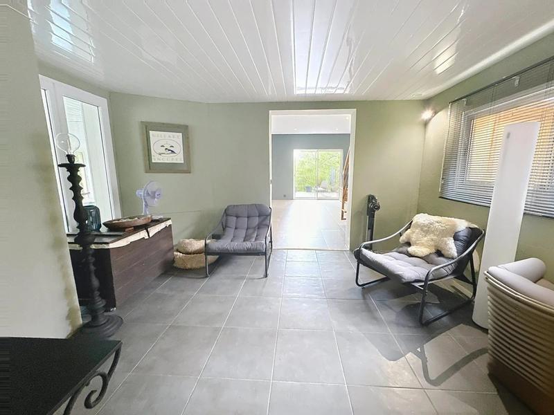 Maison - 320 m² - 9 pièces