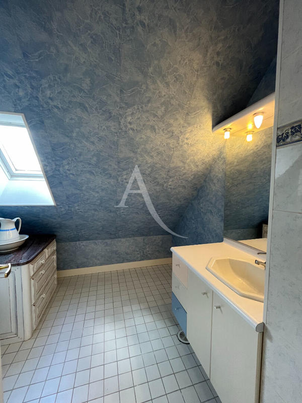 Maison - 162 m² - 5 pièces