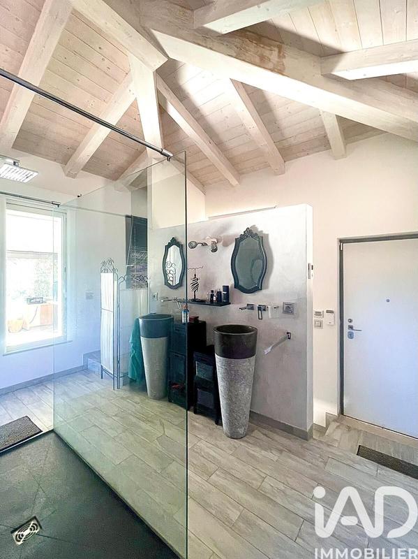 Maison - 161 m² - 5 pièces