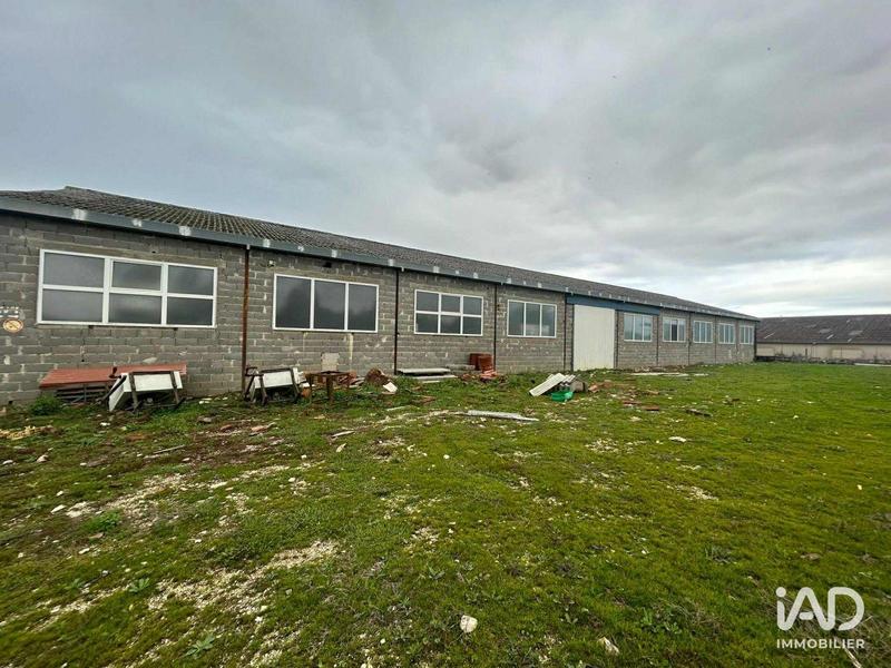 Local commercial - 3 300 m²