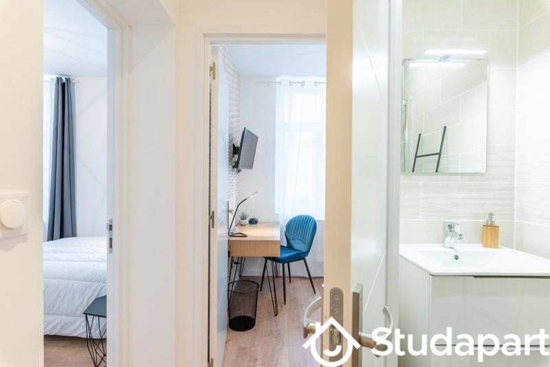 Chambre - 9 m² - 1 pièce