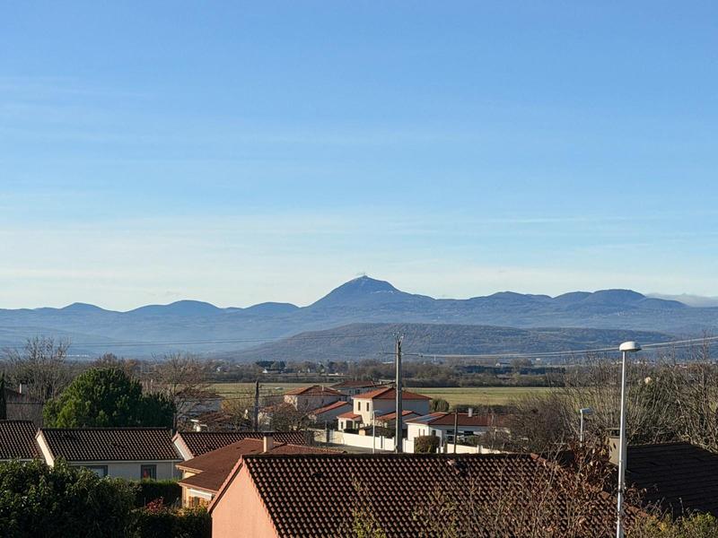 Villa - 90 m² - 5 pièces