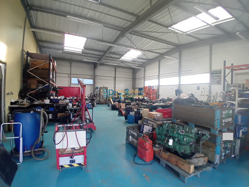 Local d'activités - 410 m²