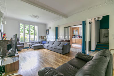 Maison - 224 m² - 10 pièces