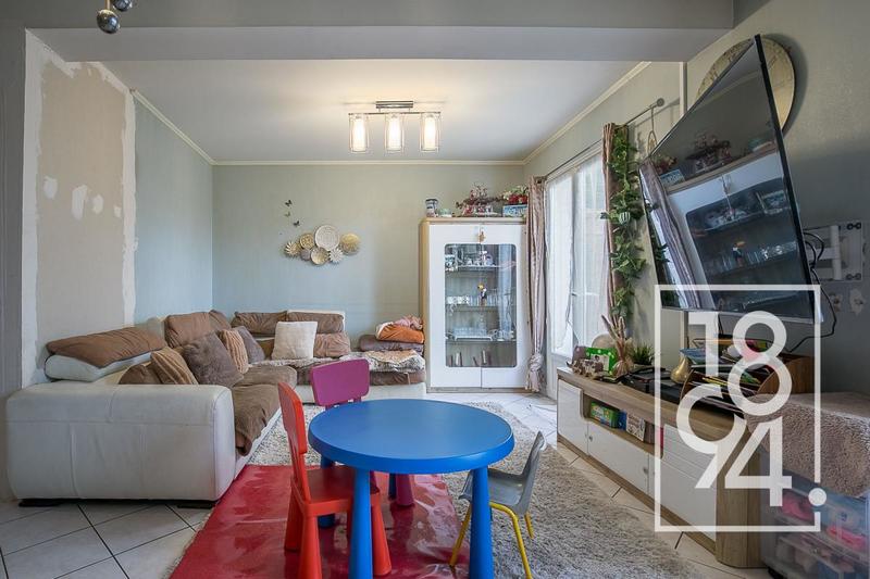 Maison - 101 m² - 5 pièces