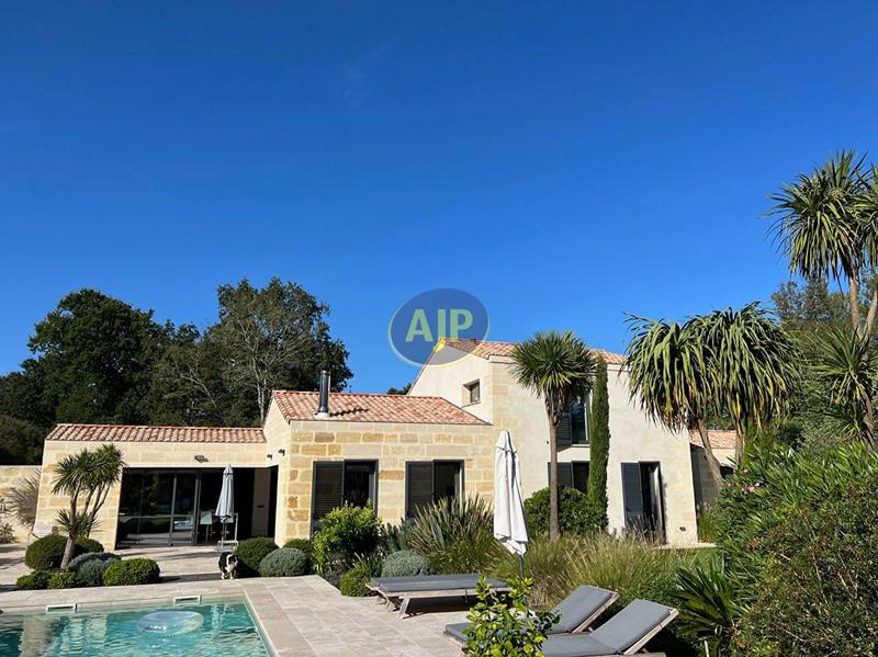 Maison d'architecte - 197 m² - 7 pièces