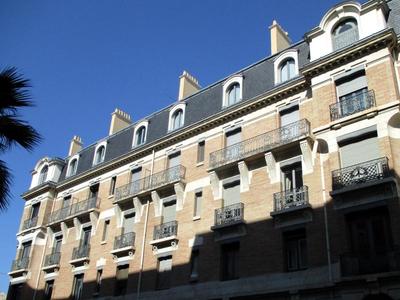 Bureau - 191 m² - 9 pièces