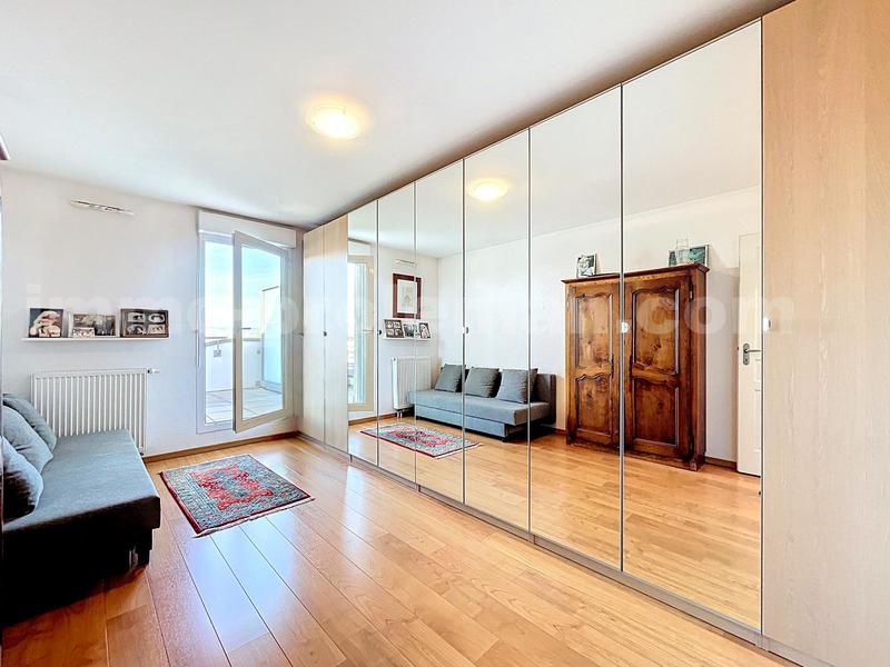 Appartement - 97 m² - 5 pièces