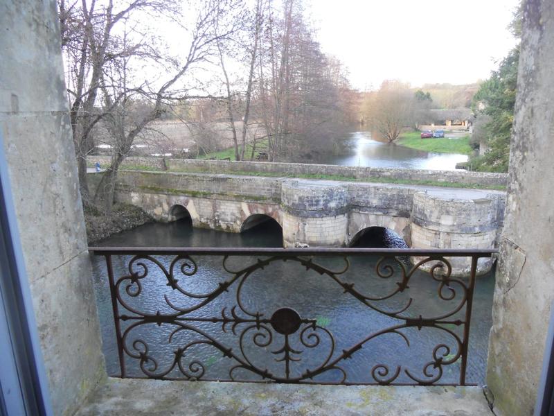 Maison - 245 m² - 8 pièces