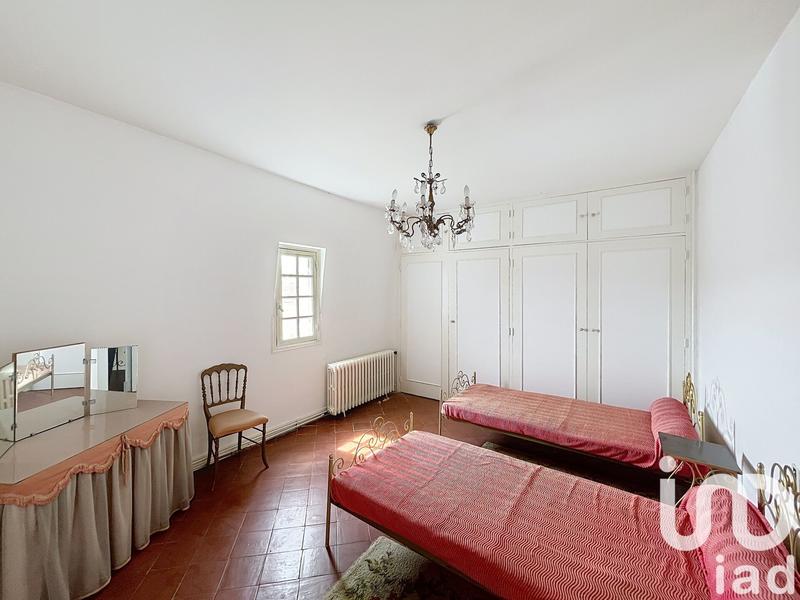 Maison - 323 m² - 9 pièces