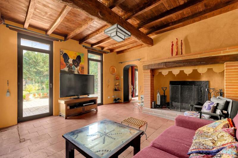 Maison - 300 m² - 11 pièces