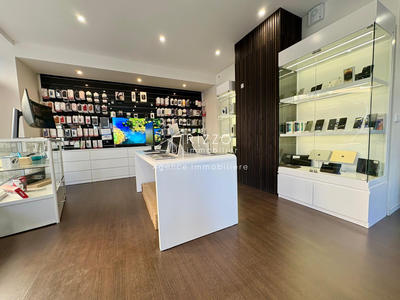 Fonds de commerce - Magasins - 55 m²