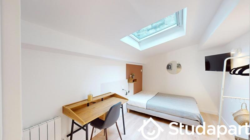 Chambre - 11 m² - 1 pièce