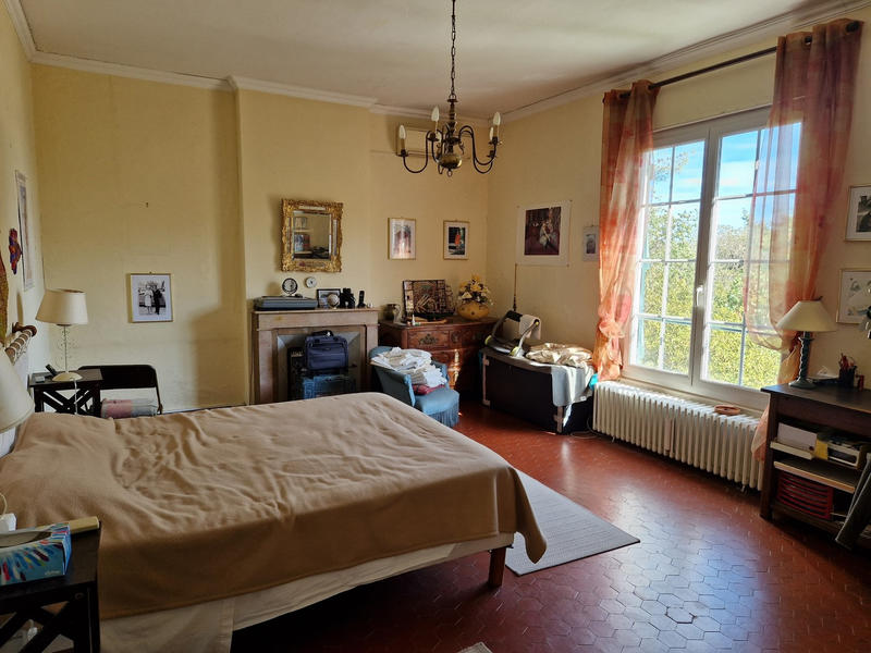 Maison - 200 m² - 8 pièces