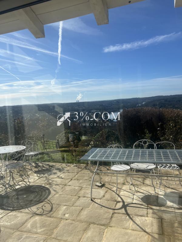 Villa - 246 m² - 7 pièces