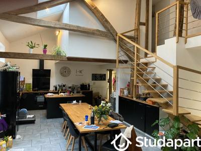 Chambre - 10 m² - 1 pièce