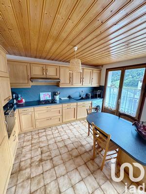 Appartement - 83 m² - 4 pièces