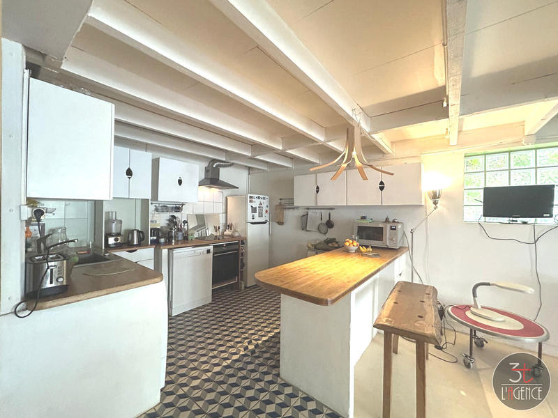 Maison - 99 m² - 4 pièces