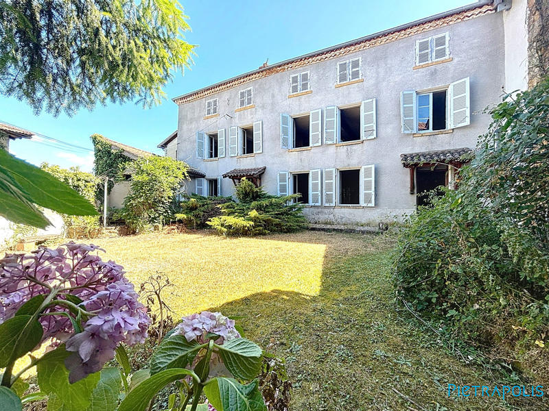 Maison - 180 m² - 6 pièces