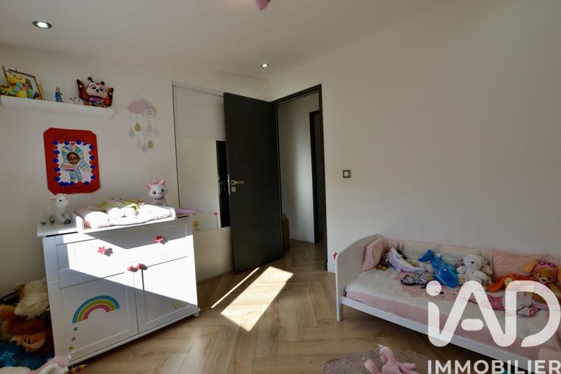 Maison - 90 m² - 6 pièces
