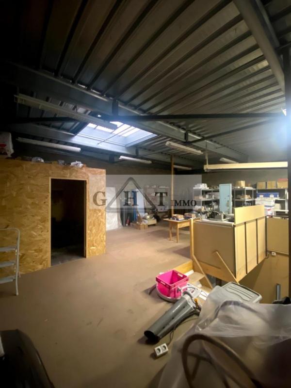 Entrepôt - 170 m²