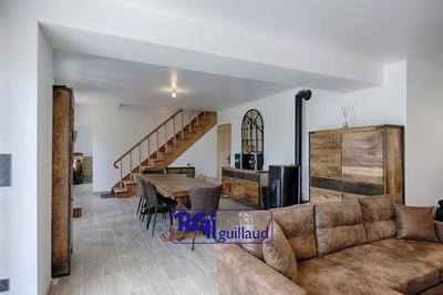 Maison - 114 m² - 5 pièces