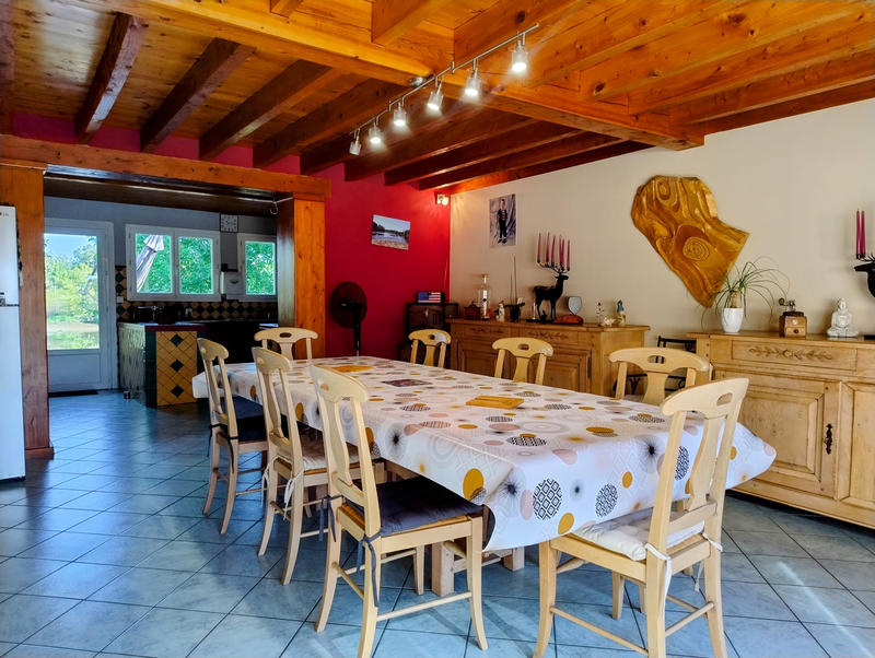 Maison - 160 m² - 7 pièces