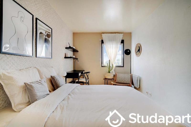 Chambre - 11 m² - 1 pièce