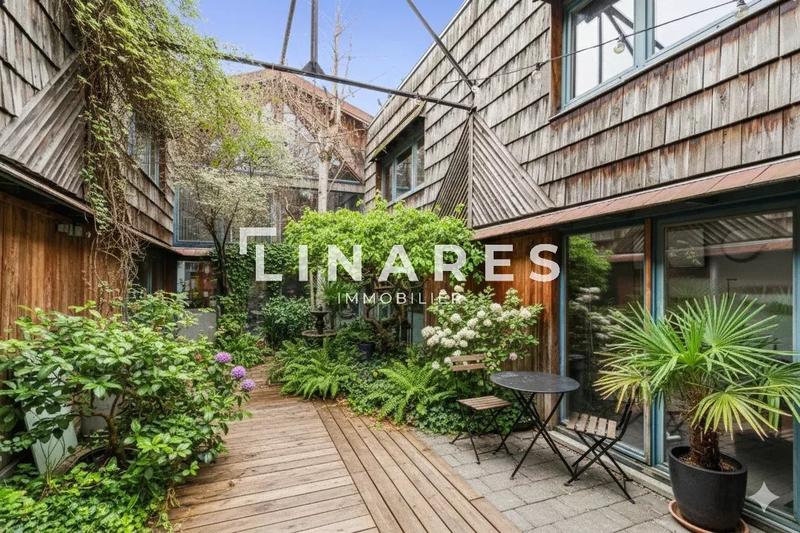 Maison - 350 m² - 8 pièces