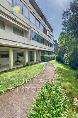 Appartement - 81 m² - 3 pièces