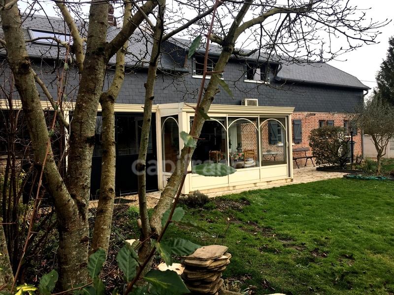 Maison - 140 m² - 9 pièces