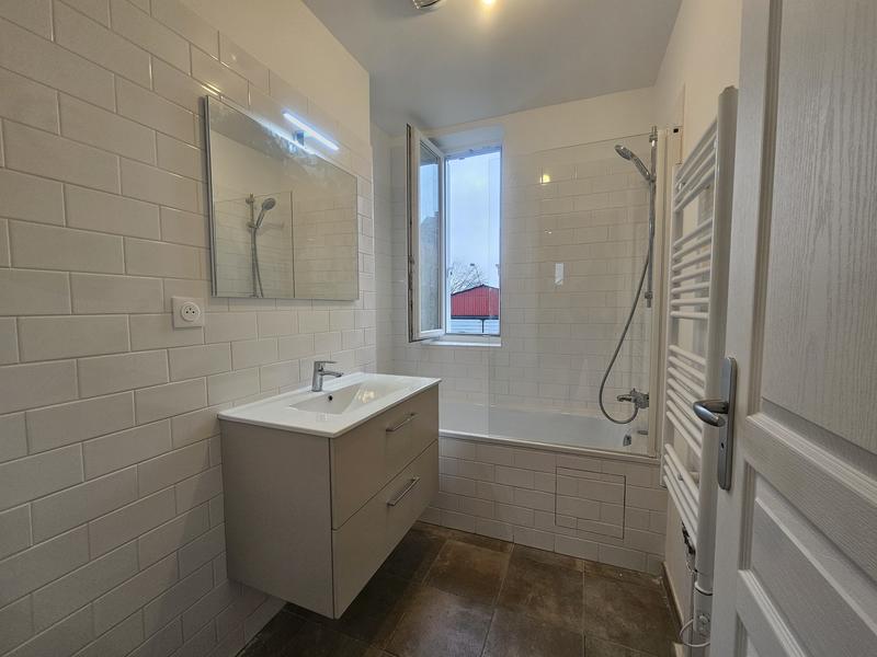 Maison - 147 m² - 8 pièces