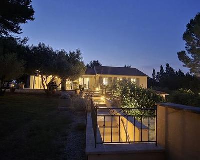 Villa - 217 m² - 8 pièces