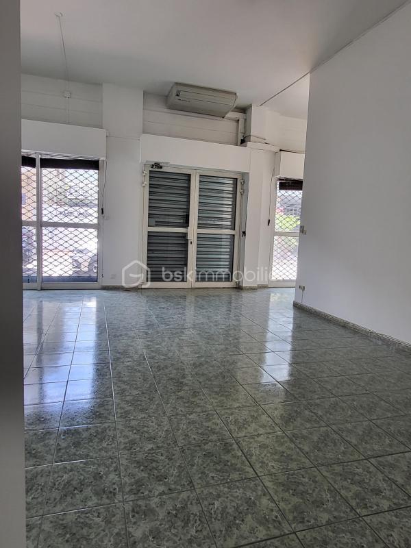 Local commercial - 50 m² - 1 pièce