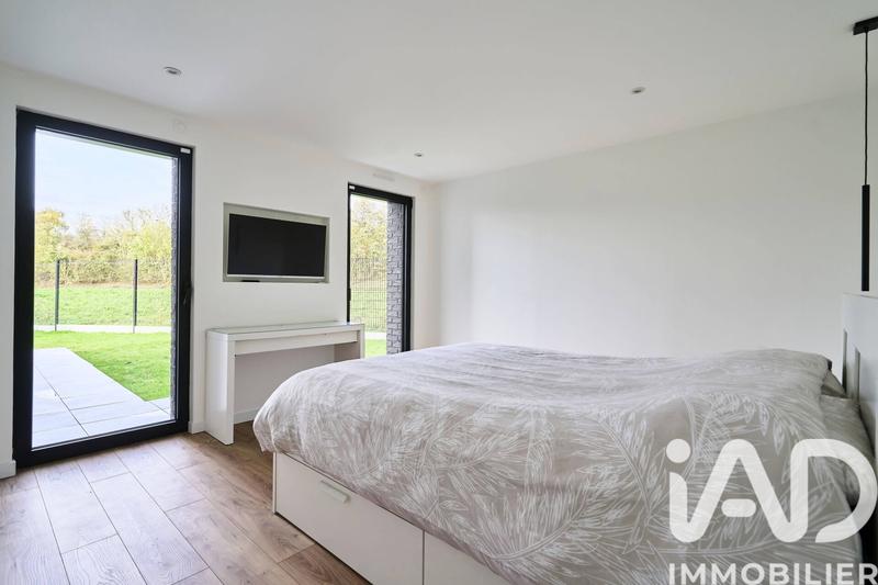 Maison - 210 m² - 6 pièces