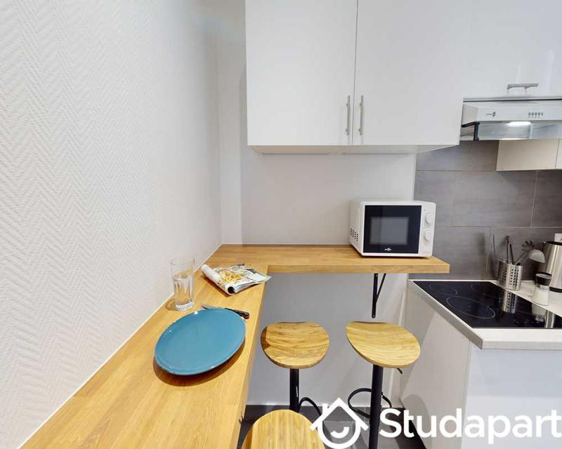 Chambre - 60 m² - 1 pièce